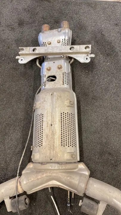 Silencieux central Jaguar XF X250 2009 OEM JUT92589 image 5