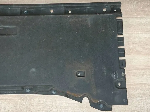 Escudo inferior esquerdo OEM 4G0825207E Audi A6 A7 image 6
