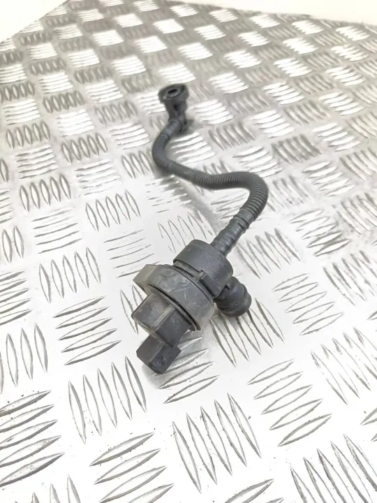 Válvula ventilação tanque BMW OEM 7529753 - Usado image 3