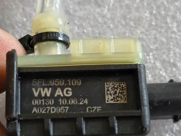 Cupra Tavascan Bremsdrucksensor OEM 5fl959109 image 3