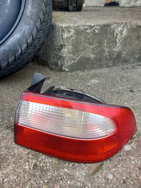 Luz Trasera Derecha Renault Laguna II 2003 Hatchback image 3