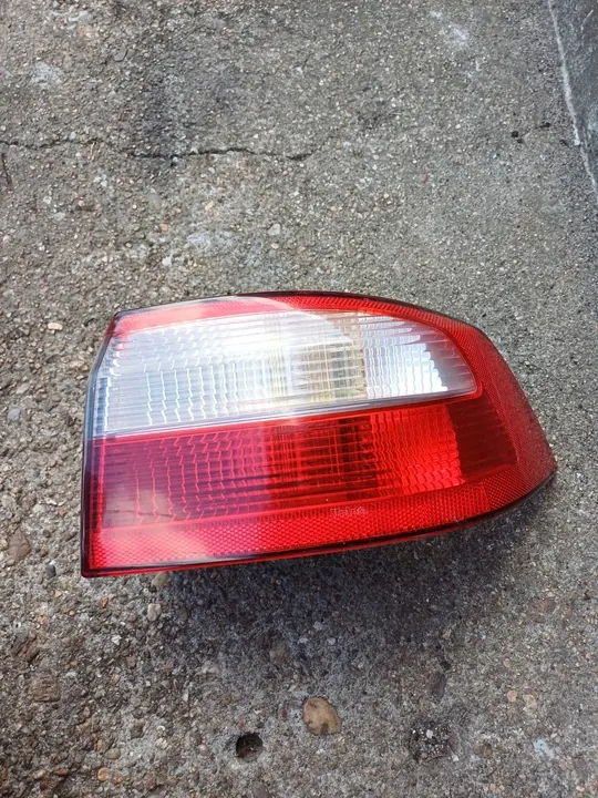 Luz Trasera Derecha Renault Laguna II 2003 Hatchback image 7