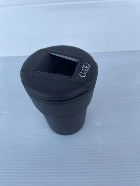 Cinzeiro Audi Q3 83A OEM 83A857951 - Usado image 2