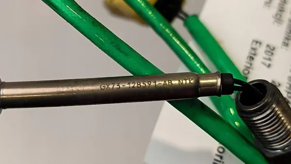 Jaguar XF X260 2017 Oil Temperature Sensor GX7312B591AB image 4