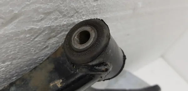 Braccio di sospensione anteriore sinistro Ford Fiesta V VI Mazda 2 OE: 8V51-3051-BH image 2