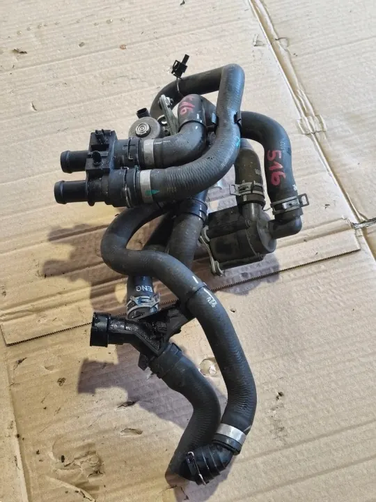 Pompe à eau Volvo & Tuyaux OEM 32222110 XC40 II image 3