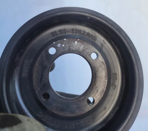 BMW OE 1742045 Polia da Bomba de Água image 3