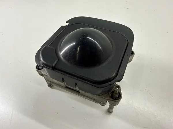 Radar ACC VW Touareg OEM 7P6907561C - Usado image 3