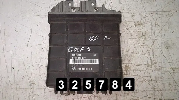 Käytetty VW Golf ECU OEM AM-325784 - 1993 Malli image 2
