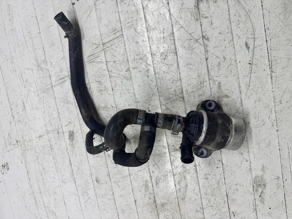 Vattenpump AUDI A6 C8 4K 2.0 TDI 05L965567A image 2