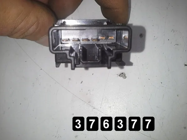 Interrupteur Mazda 5 OEM AM-376377 - État Utilisé image 3