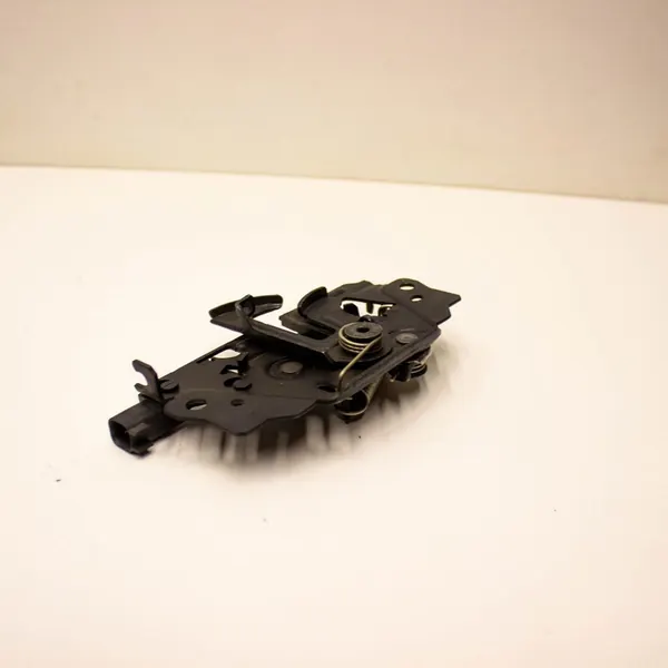 Ford Kuga II 2018 Motorhuvslås image 2