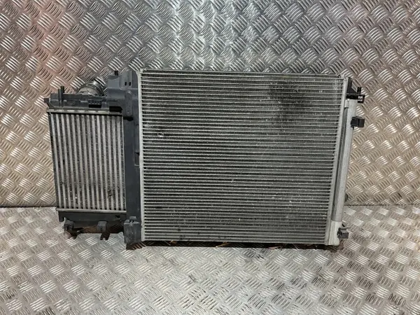 Radiateur d'eau OEM 214816UB0A pour Nissan Qashqai III image 2
