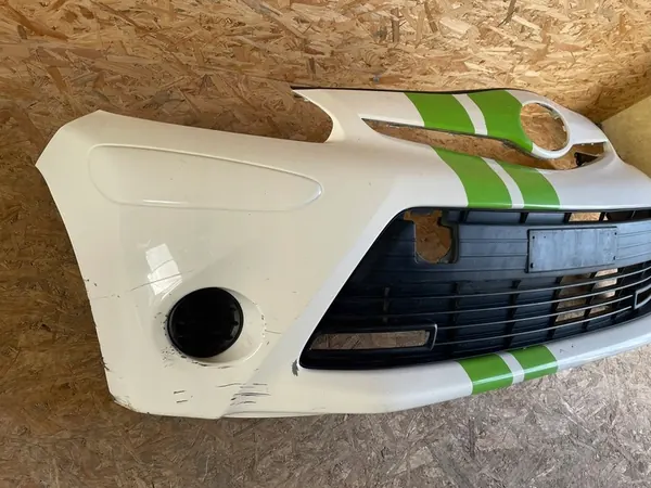 Paraurti anteriore Toyota Aygo 1 I Lift 2012-14 image 4