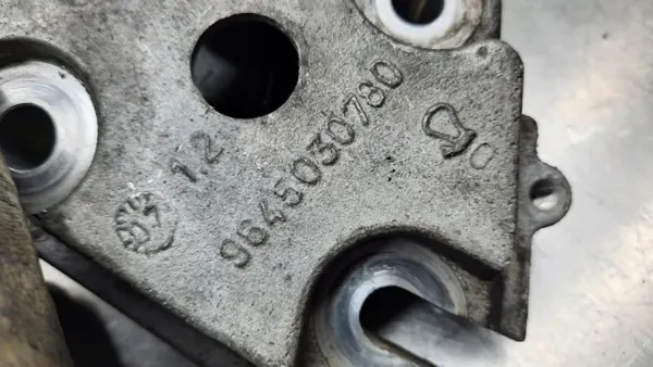 Motorfäste OEM 9645030780 för Citroen Grand Picasso image 4