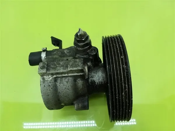 Pompe de direction Volvo V40 OEM 26083376 1995-2004 image 6