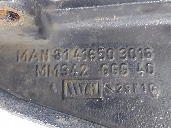 Rechte Stoßstangenhalterung OEM 81413133012 für MAN TGX TGA image 3