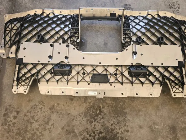 Mercedes S550 W222 Kofferraumtrennwand OEM A2226400200 image 7