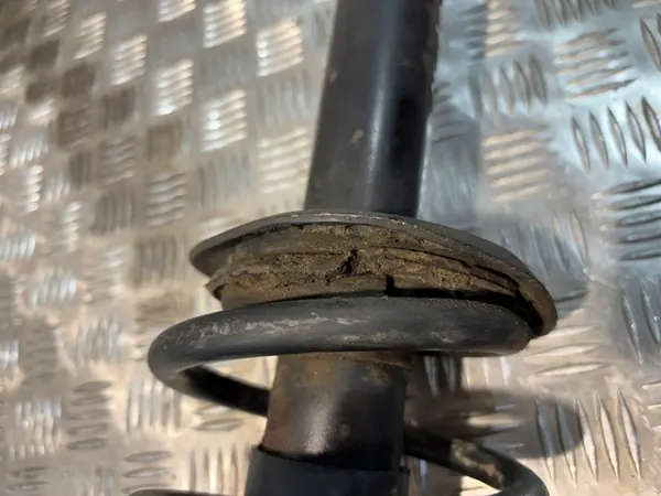 Ammortizzatore anteriore sinistro Volkswagen Passat B5 image 8