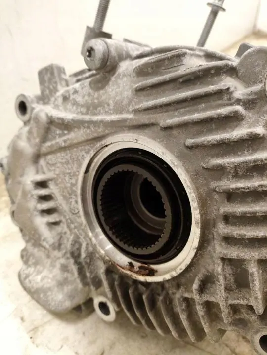 Porsche Macan 2016 Reduzierer OEM 95B341010A image 6