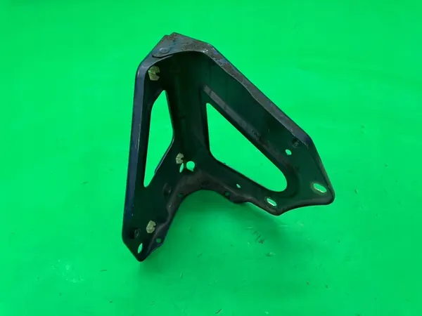 Suporte de para-lama dianteiro esquerdo Audi A6 C6 4F0821135 image 4