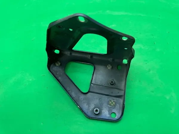 Suporte de para-lama dianteiro esquerdo Audi A6 C6 4F0821135 image 6