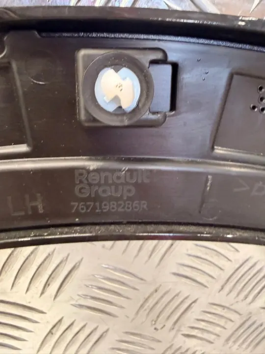 OEM 767198286R Para-lama esquerdo traseiro para Renault Austral image 5