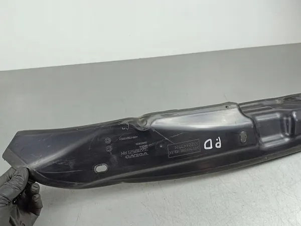 VOLVO XC90 II Bouchon d'isolation Aile Droit image 5