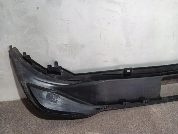 Bakstötskåpsspoiler OEM 5H6807568 för VW Golf 8 image 5