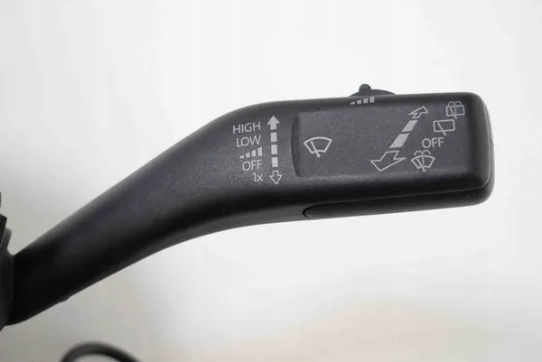 Blinkerschalter Skoda Octavia Mk2 2010 image 3