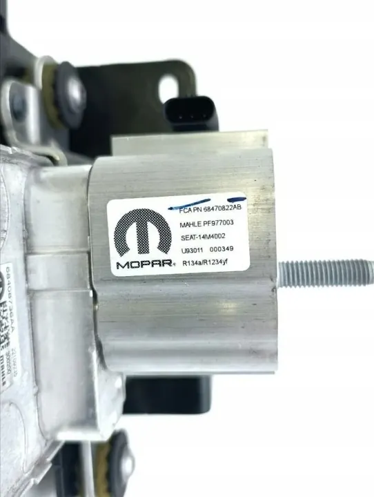Arrefecedor de óleo OEM 68408736AA para Jeep image 9