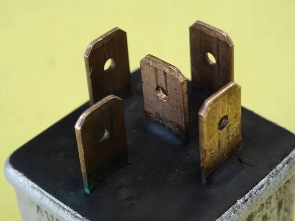 Polttoainepumpun rele VW Polo III image 6