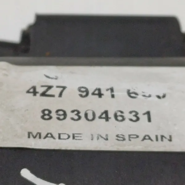 Farol Halógeno Esquerdo Audi A6 C5 4Z7941699 image 3