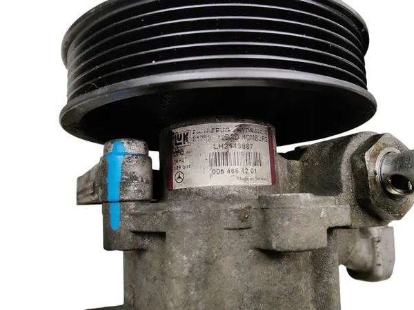 Pompe de direction assistée Mercedes OEM 0054664201 image 4
