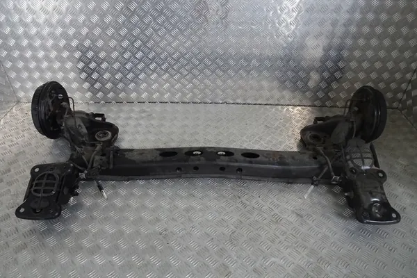 SEAT ARONA - Trave di Sospensione Posteriore image 2