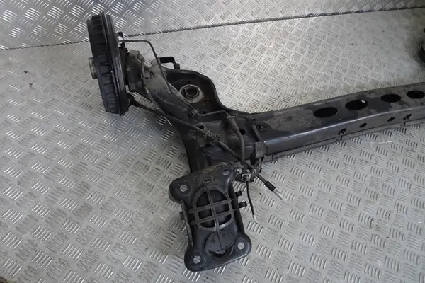 SEAT ARONA - Trave di Sospensione Posteriore image 3