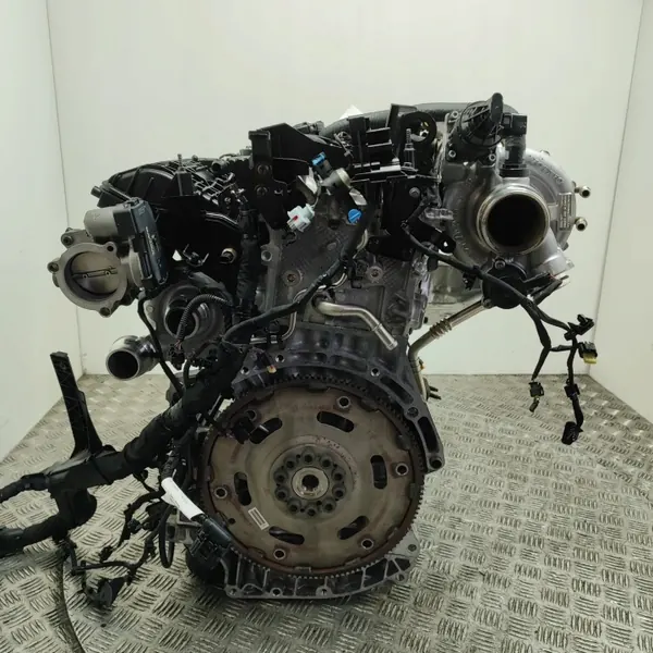 Volvo V60 II Motor B420T 2023 Gebraucht image 4