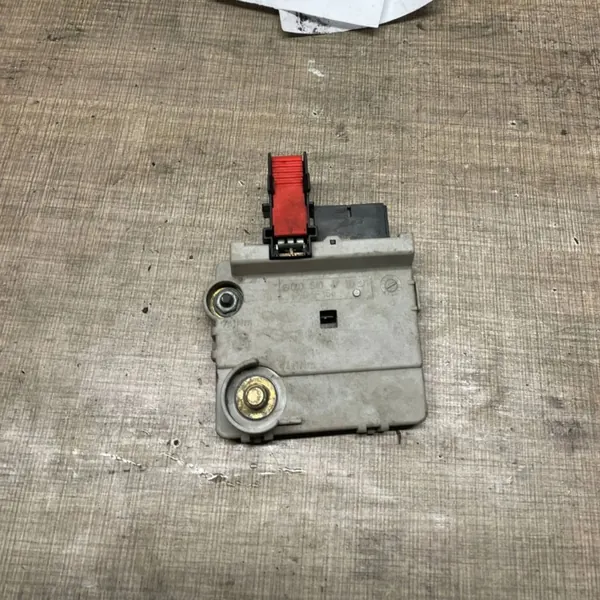 Mercedes-Benz säkring OEM 0005404750 för S W220 image 2
