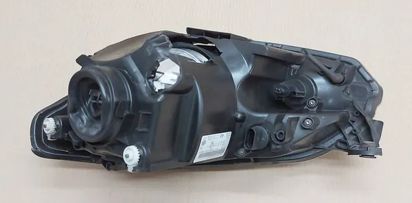 Oikea etuvalo VW Up Eurooppa image 4