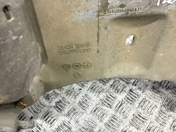 OEM 04877643AD Etu-apurunkki Jeep Cherokee 2014 image 7
