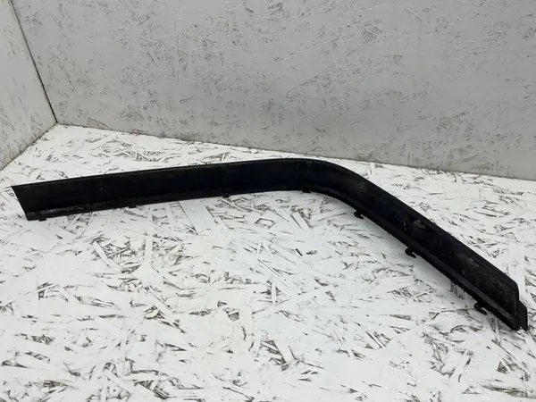 BMW Etu Puskuri Vasemman Reunan Koriste E34 ennen 03/94 OEM 51111944177 image 4