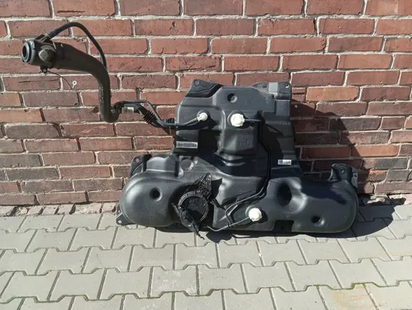 Brandstoftank OEM BAK ZBIORNIK PALIWA Renault Megane IV image 2