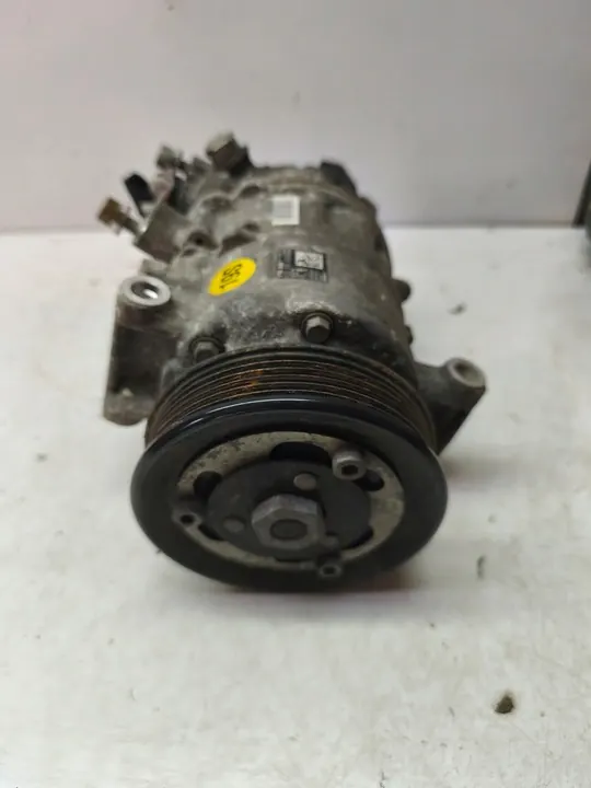 Compressore AC Volkswagen 5Q0816803 image 3