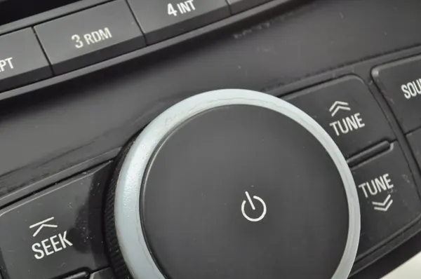 Chevrolet Spark M300 fabrieksradio OEM 95986359 image 10