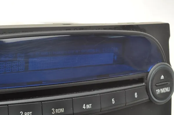 Chevrolet Spark M300 fabrieksradio OEM 95986359 image 4
