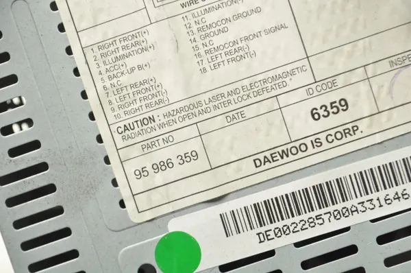 Chevrolet Spark M300 fabrieksradio OEM 95986359 image 9