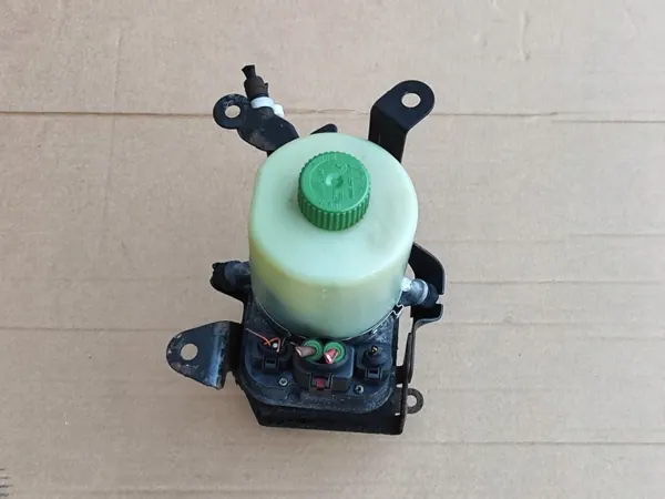 Styrpump OEM 6R0423156C för VW Polo image 2