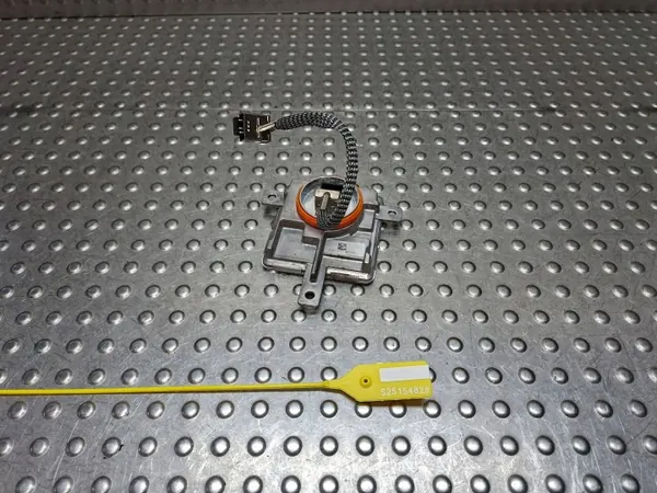 Xenon-virtalähde OEM S25154828 Land Rover Evoque II:lle image 2