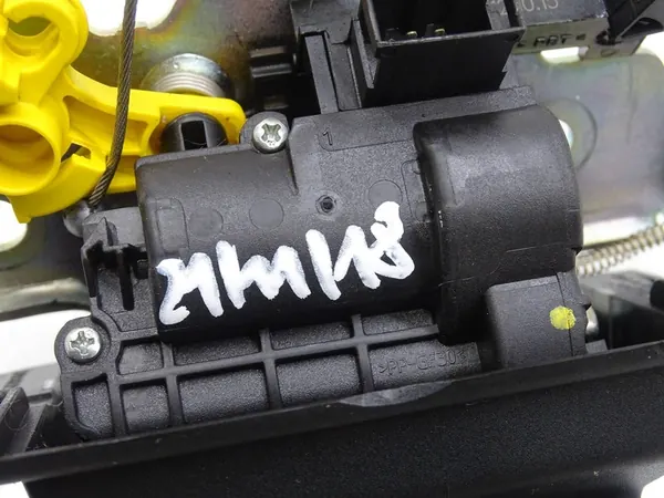 Baklucka Lås Skoda Superb III 4M0827506B image 6