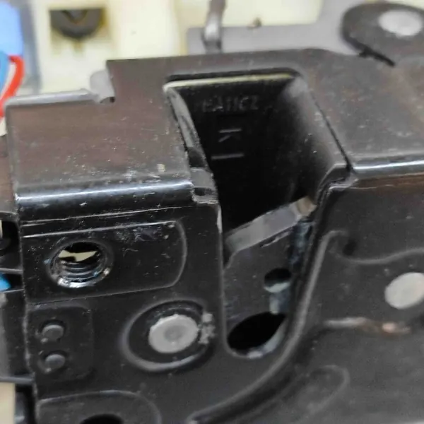 Höger Framdörrslås VW TRANSPORTER VI (T6) FURGON image 7